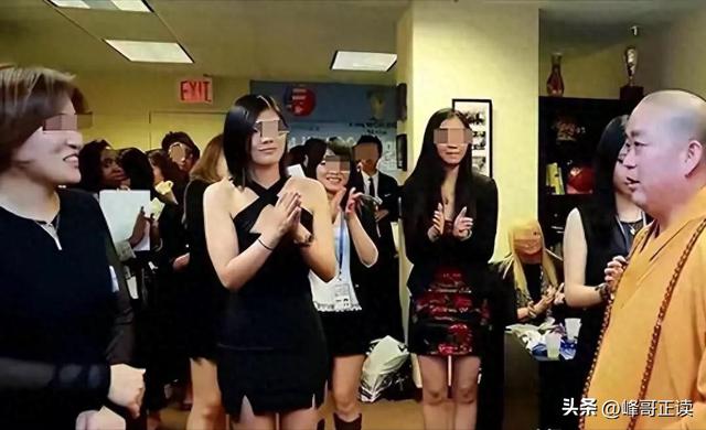 女徒弟众多，老僧见面下跪，释永信在少林寺的生活，到底有多爽？