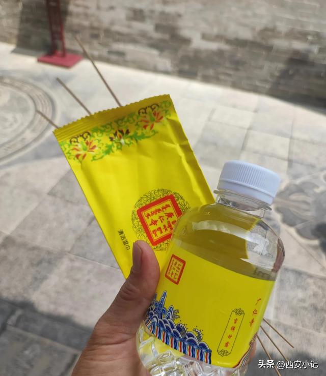 西安最值得一去的寺庙，不花钱却上香祈福全有，康熙乾隆亲笔题字