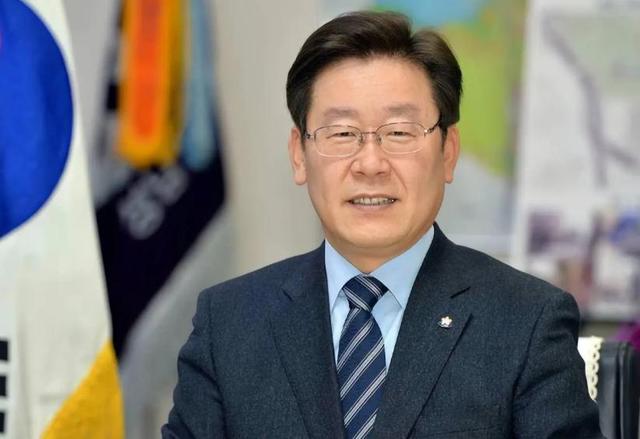 4天后，李在明等来了北京的回复，中方给出的2个字，让他放心了