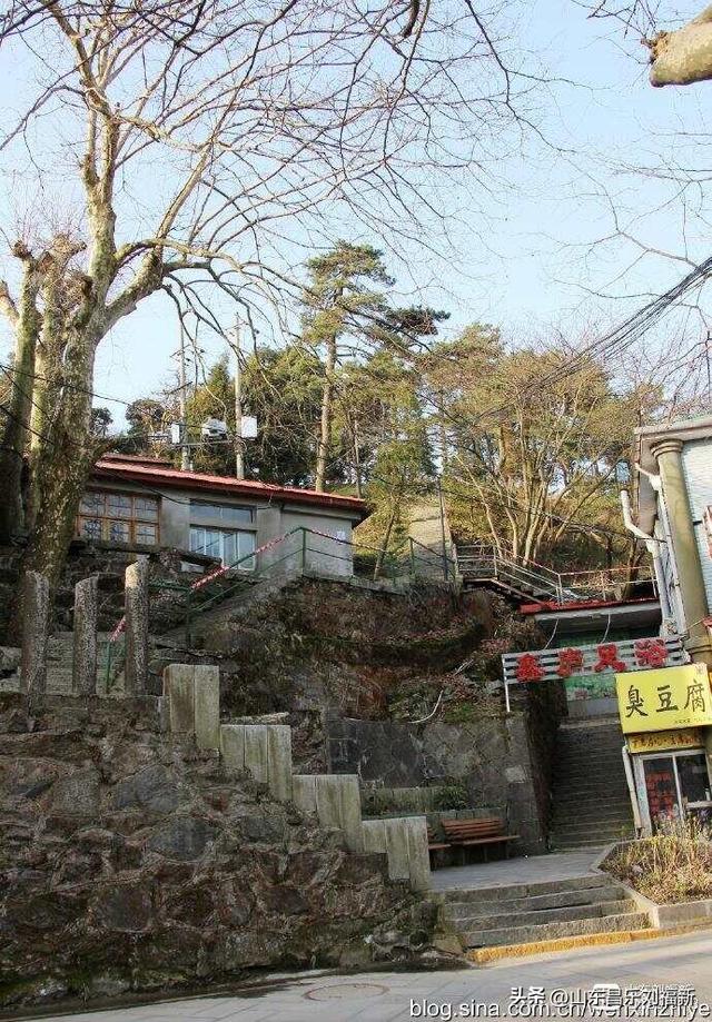 夜宿牯岭镇·牯岭镇晨景·去三叠泉途中（江西之旅第七篇）
