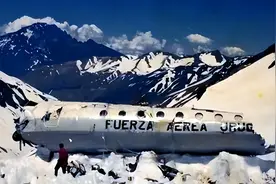 1972年安第斯山空难：为活命24人约定互食身体，最终造就奇迹图片