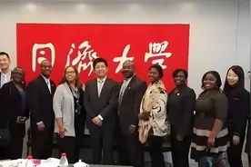 中国大学为什么对外国留学生那么好？各种补贴，这到底怎么回事呢图片