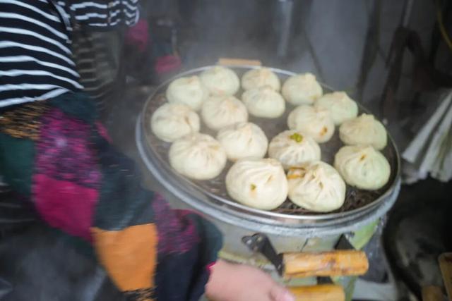 1元的包子，4块钱的蒸饺，这座城给人的幸福感怎么能这么高啊！