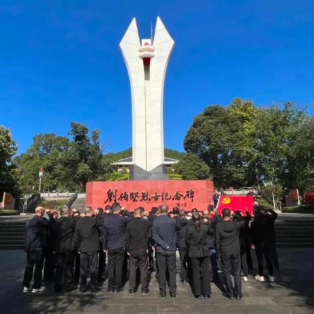 接上 第十九部：巴中——米仓古道，赤色星火与崖壁佛光的千年交响