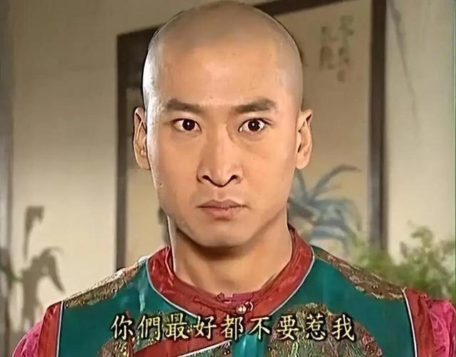 陪玩陪睡只是冰山一角？继向太后，周杰再曝潜规则，连杨紫也遭殃
