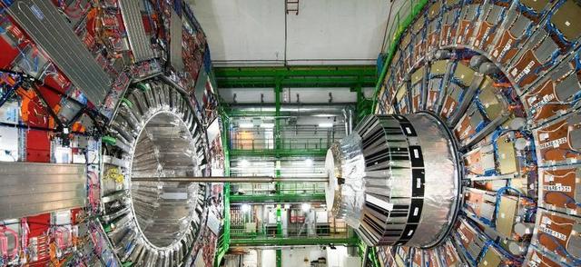 改写物理或掏空国库？超级对撞机争议升级，资金缺口成无底洞！