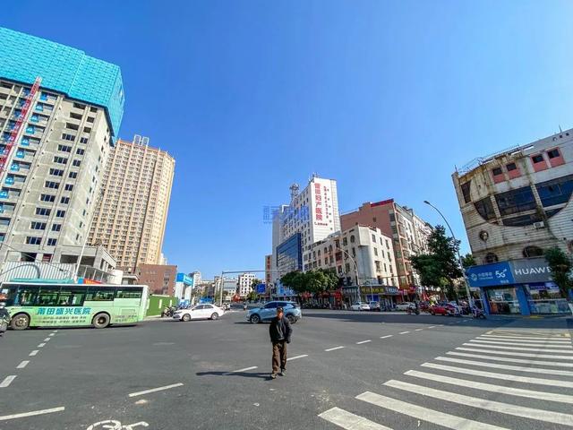 区府! 名校! 商业! 实探莆田南北大动脉，见证主城楼市发展!