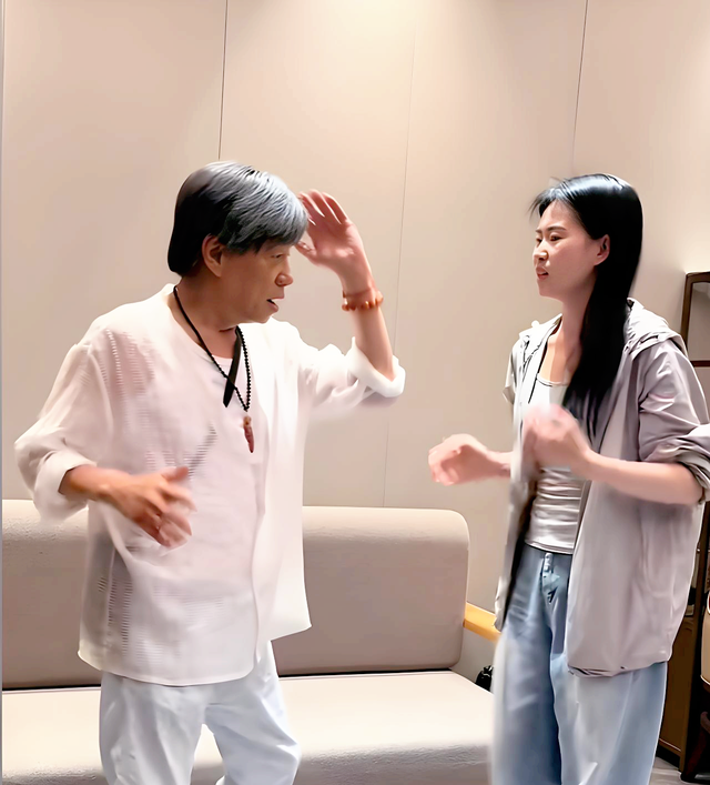 梁小龙病逝！前妻命运悲情，但他不是负心男人，沈阳籍后妻贤惠