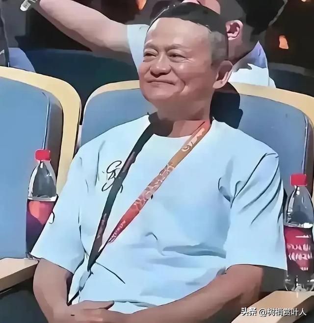 马云现在胖得像尊佛似的，看着是富贵相，真是越活越有“福相”