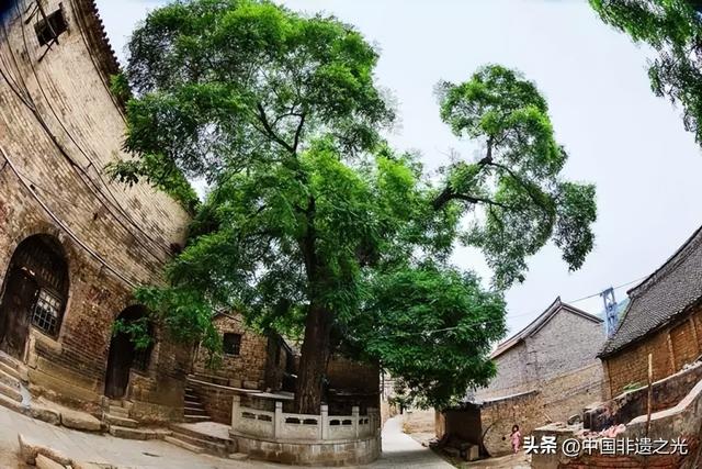 山西的深山里藏着一个400年神秘古堡，被称为民间军事工程的顶峰之作