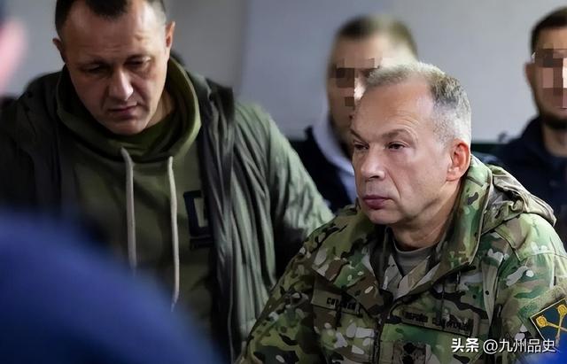 俄军大捷！乌军法械旅在红军城举白旗，泽连斯基与瑟尔斯基爆内讧