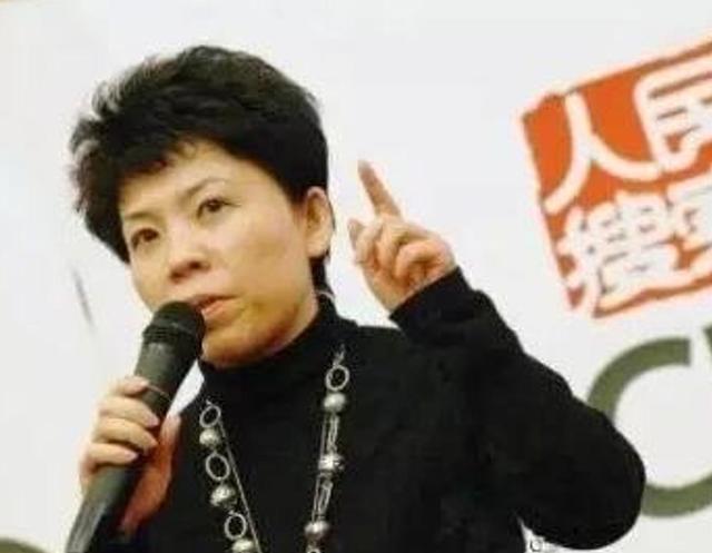 涉贪腐被带走、败光20亿、移民改国籍，邓亚萍身上的谣言太离谱