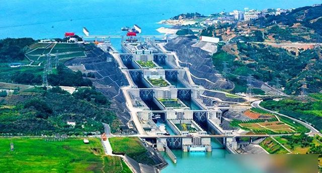 三峡大坝“账本”出炉：运行了20余年，当初2500亿投入回本了吗？