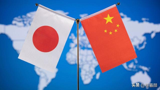 日本高官抵达北京，落地后眉头紧锁，中方通知日本，不见高市早苗