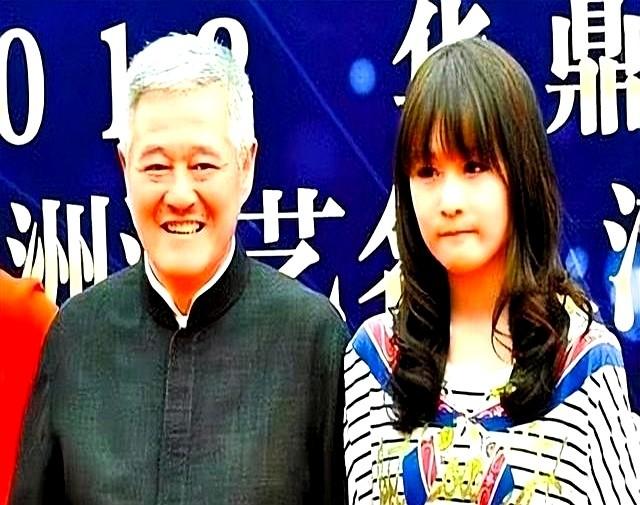 赵本山一觉醒来天塌了。这次，再多豪车豪宅，也救不了自己的女儿