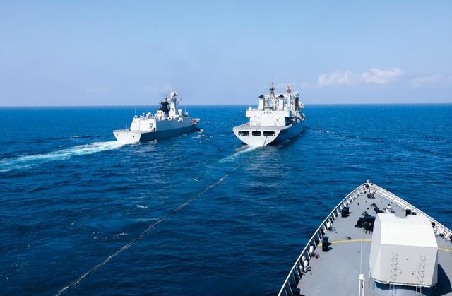 美媒：180 万桶中国买的原油，公海上说扣就扣	，特朗普到底想干嘛?