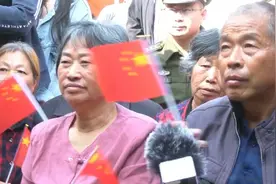 “妈妈在家等你！” 航天员江新林所在乘组已顺利升空丨面孔图片