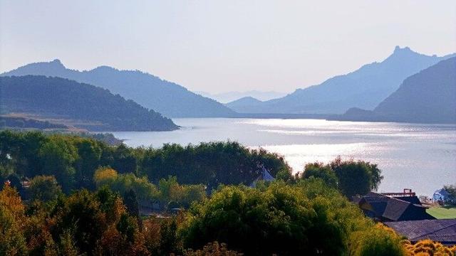 一起来看紫蒙湖秋日美景→
