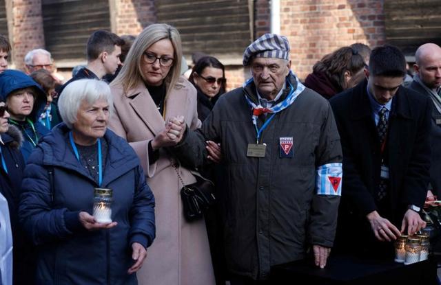 果然不出默克尔所料，27国枪口一致瞄准中国	，欧洲正滑向第三世界