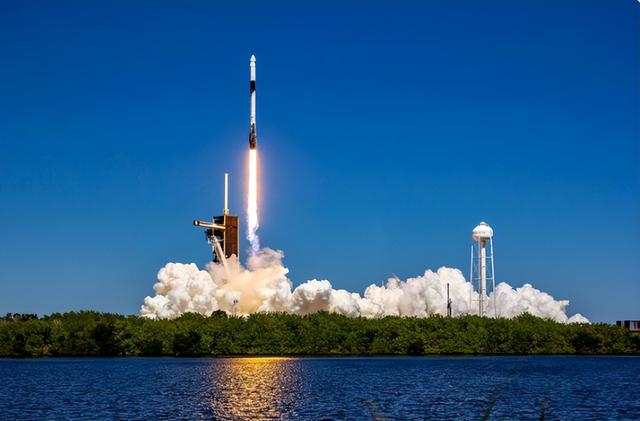 中美卫星太空惊险擦肩，仅距200米！主责在美方却抢先对华指责