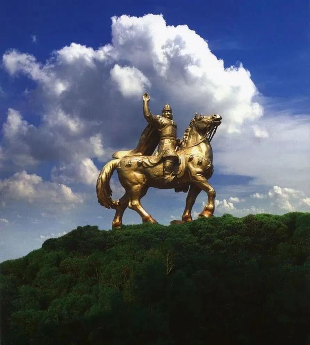 来泉州，“马上成功”！泉州大坪山郑成功铜像成新晋顶流~