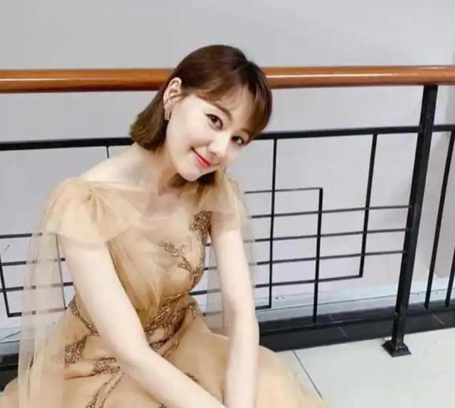 私生活混乱、被央视开除	、陪睡上位？王冠身上的标签究竟有多离谱