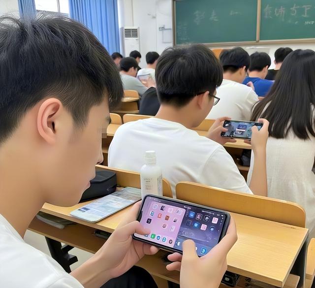 央视通报，又一美女间谍曝光！作案手段太阴险，成功策反超100人