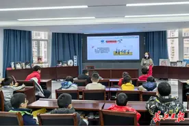 新春走基层丨社区、企业合办新春托管班，解了双职工家长后顾之忧图片