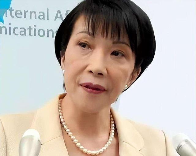 事态升级！解放军对日改口，中方7字定性高市，日本搬出皇后求和