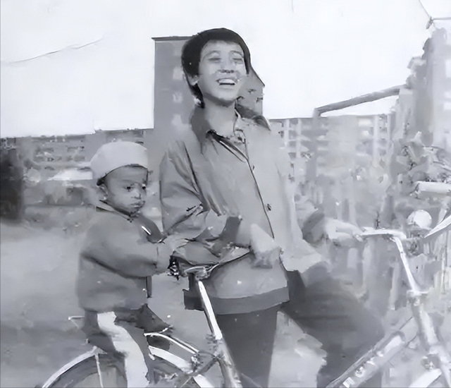 不到24小时，央视2次点名于和伟，释放3大信号，内娱的风向变了