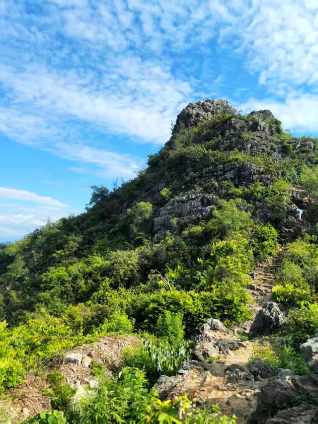 桂林：登峰尽赏满城秋！