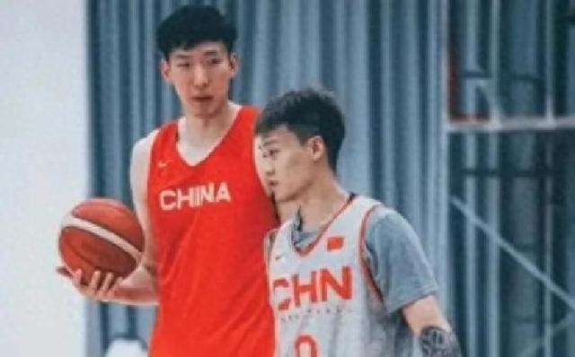 世界杯失误搭档赵睿周琦联手重聚，北京CBA迎来全新转机