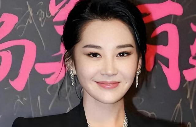 一生 “风流成性、老少通吃”，被称女人中极品的她，却56岁还单身