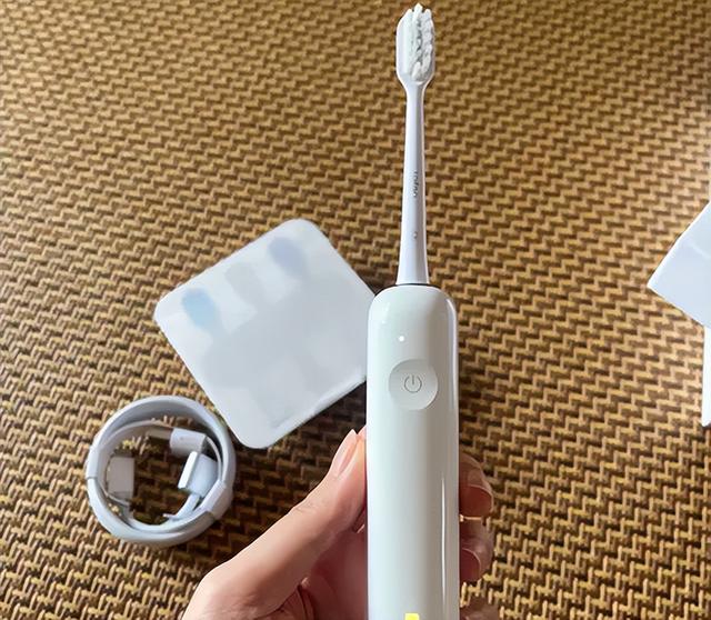 电动牙刷怎么选？这份2025年热销品牌前十名推荐给出了答案！