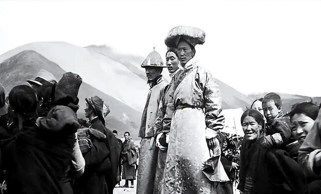 这个一妻多夫制的民族，晚上怎么过？女人直言：没有幸福可言