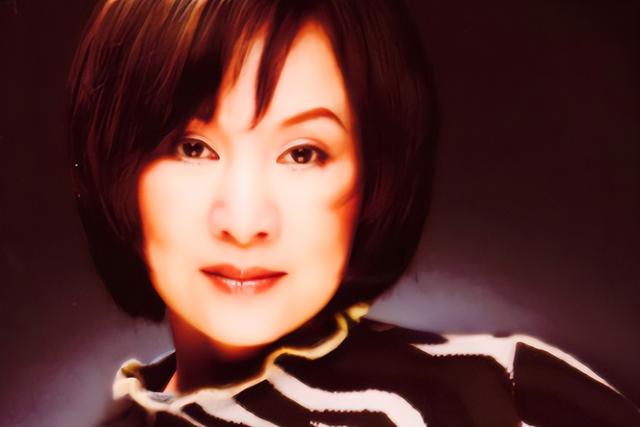 原来早已不是中国籍？事业巅峰远赴美国，被老外“玩腻”晚年回国