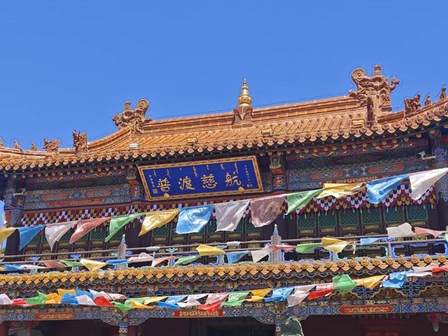 12月特价机票来了！成都出发低至270元！去看红叶/玩雪！