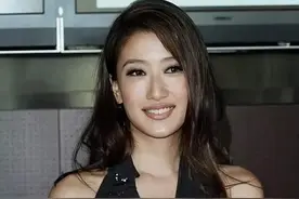 她曾一年换7次男友，风流成性未婚生女，如今41岁无人敢娶图片