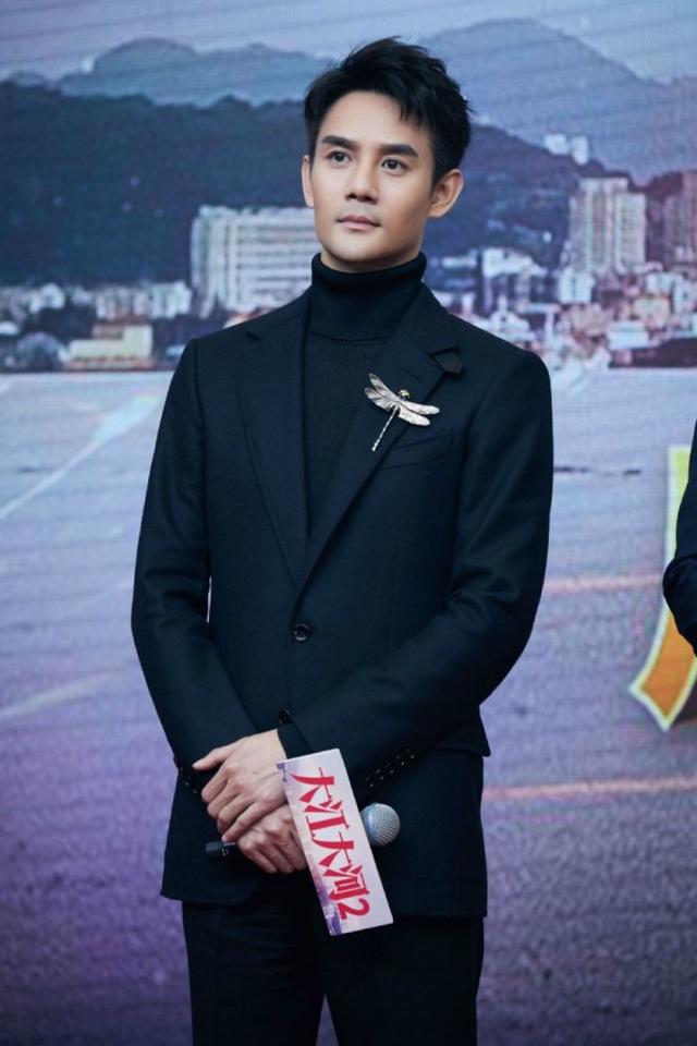 "Hou Hongliang and Wang Kai appeared at the "Dajiang Dahe 3" press ...