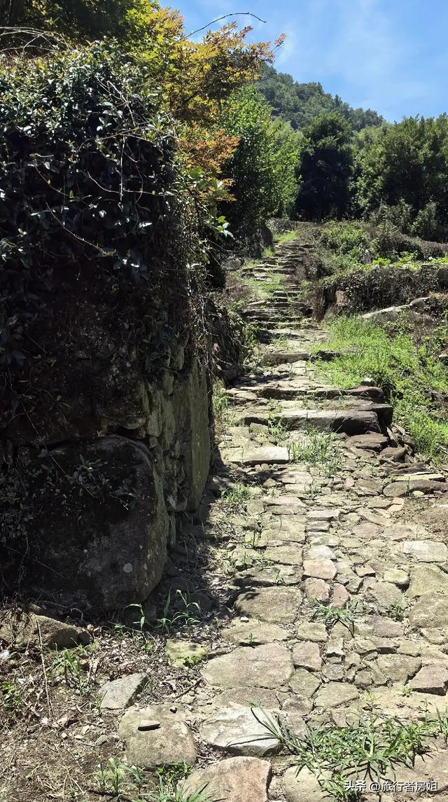 真没想到，在四明山古村深处还隐藏着这样一处水库