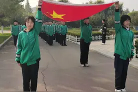 升国旗发言稿图片