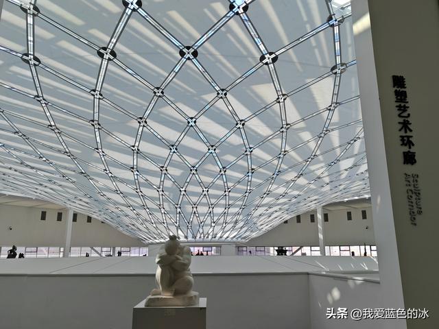 参观广州艺术博物院！它的独特岭南风格和现代美感成为广州新地标