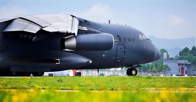 都是飞机，为什么200吨的运20能国产，70吨的C919却要依赖国外？