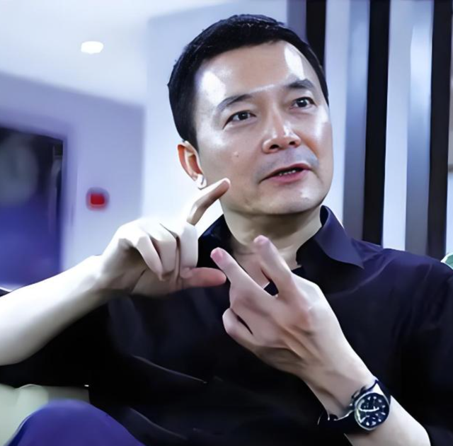 他曾与刘涛同床共枕4年，如今年过六旬依旧未娶，刘涛直言愧疚