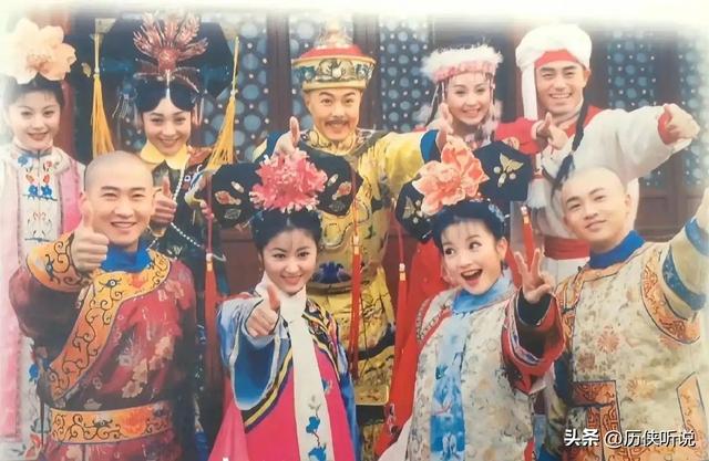 从人尽皆知到跌落神坛，49岁赵薇近况再曝光，事业婚姻双双失败！