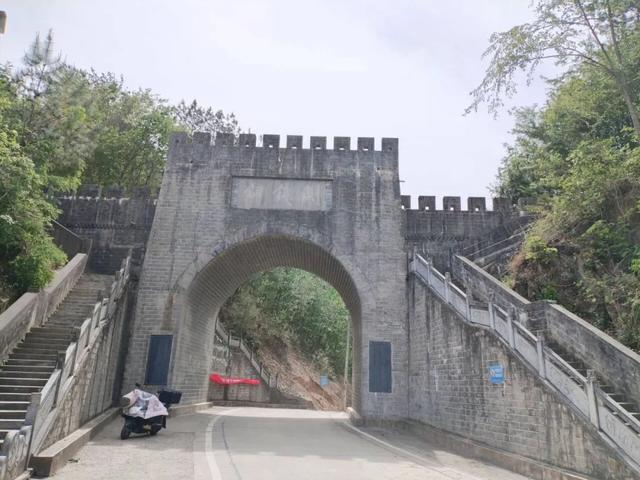 秦楚边隘——旬（阳）竹（山）铜钱关