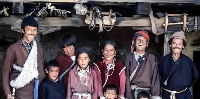 这个一妻多夫制的民族，晚上怎么过？女人直言：没有幸福可言