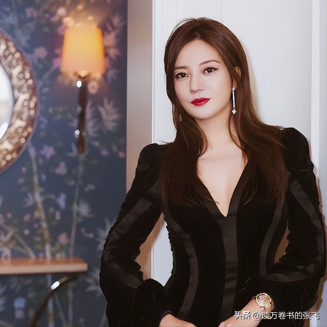 封杀四年，49岁赵薇突传消息，因胃癌去世传闻5个月前就真相大白