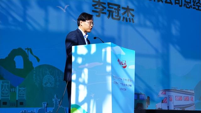 2025银川“中国之路 塞上湖城”主题自驾游活动在银川花博园盛大启程