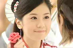 能驾驭扇子头的女星，我只服这10位，最后一位堪称扇子美人天花板图片